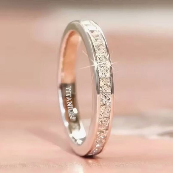 💙 Elegant Silver Swarovski Crystal Eternity Band Ring 💙 - Picture 1 of 9